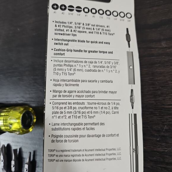 KLEIN TOOLS 11-in-1 MULTI-BIT SCREWDRIVER/NUT DRIVER 32500 - Picture 3 of 4